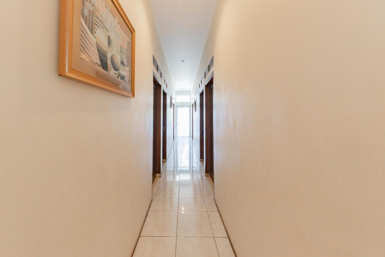 Hotel Reddoorz Syariah At Sudirman Street Garut Exterior foto