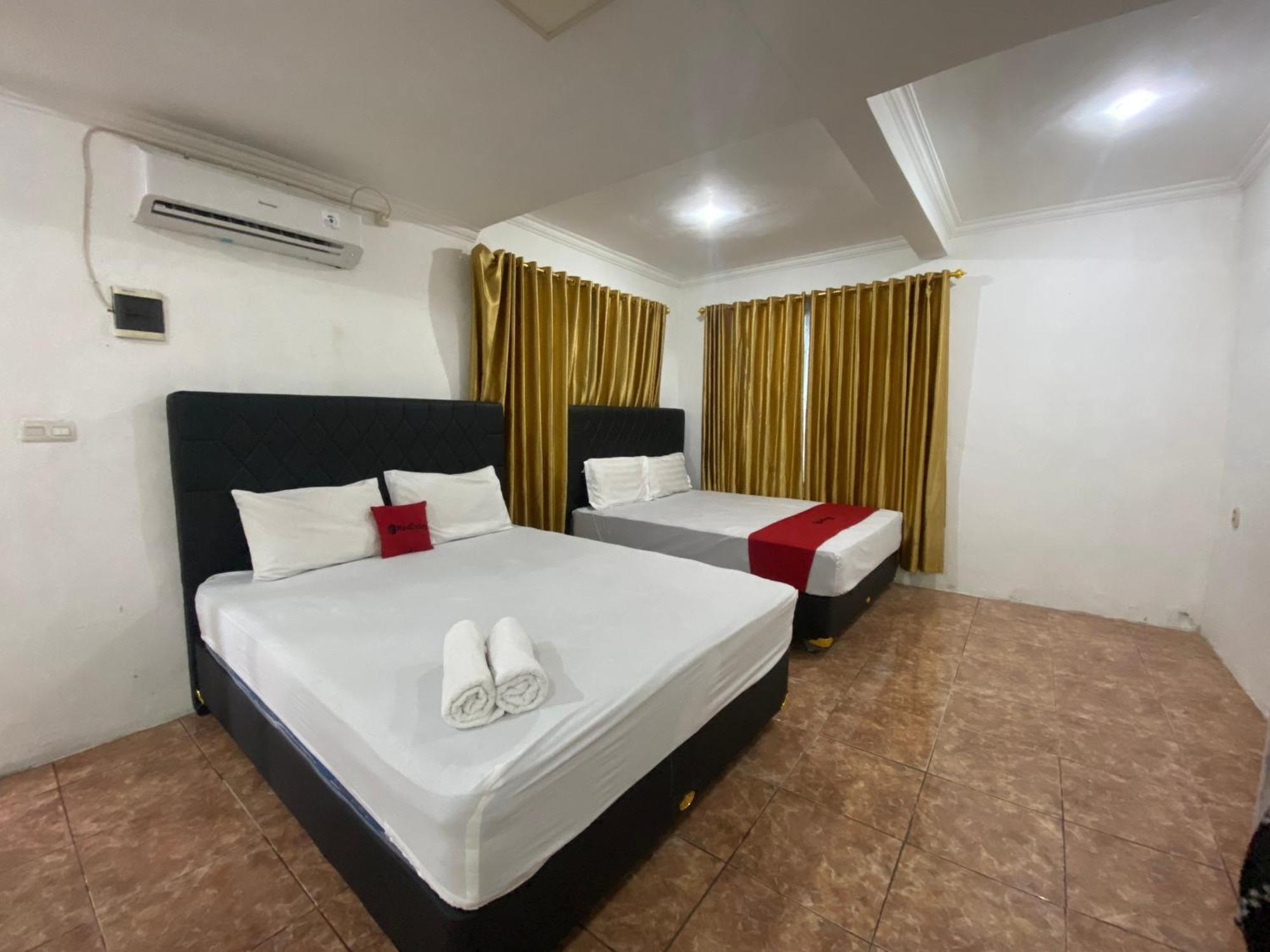 Hotel Reddoorz Syariah At Sudirman Street Garut Exterior foto